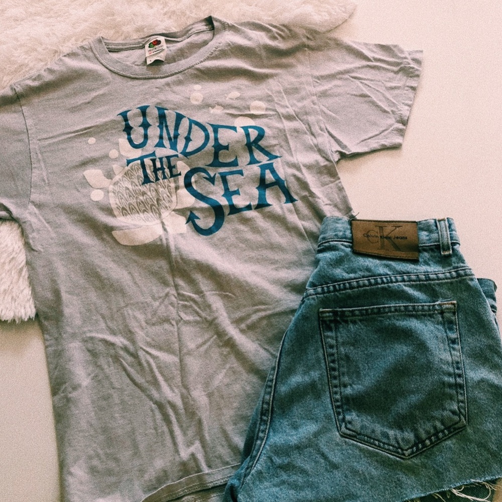 Grey Under the Sea T-shirt